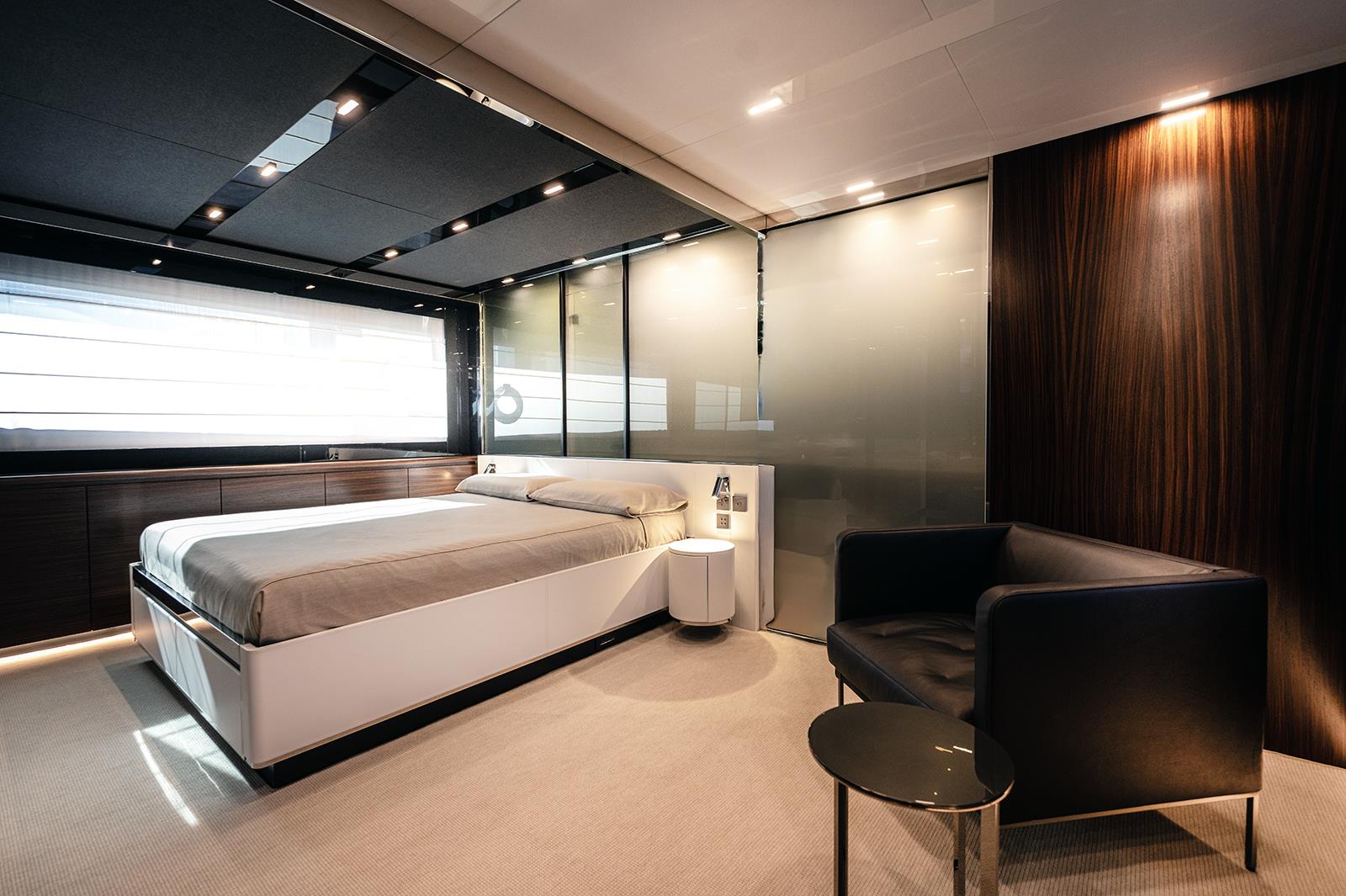 2024 RIVA 88' FOLGORE 